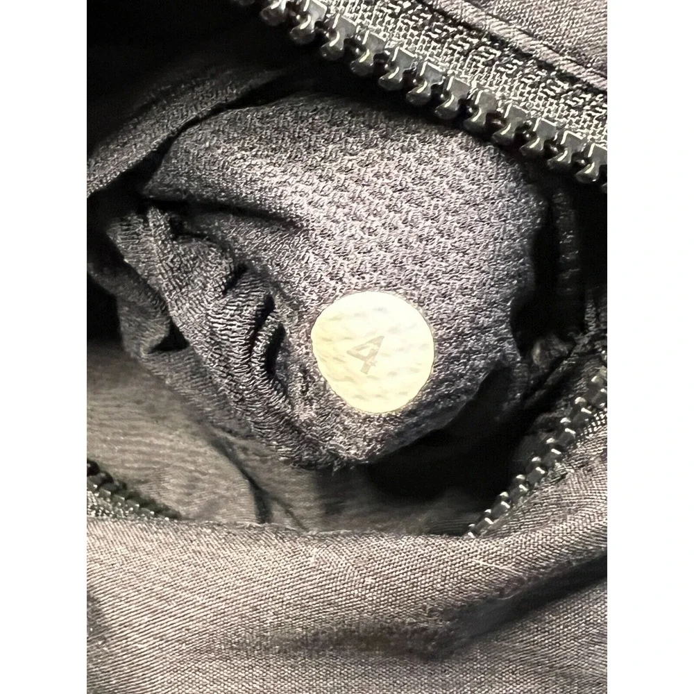 Lululemon Womens Bandit Jacket Black Size 4 Reflective Running Outerwear Hooded